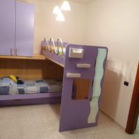 Cameretta ragazzi – 2 letti a castello + armadio