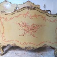 letti in legno stile veneziano