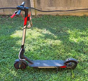 monopattino Xiaomi M365 Pro