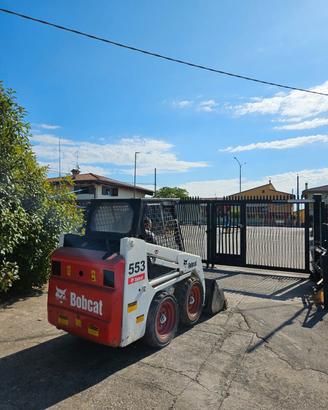 P182- Mini Pala 18 q Bobcat 553