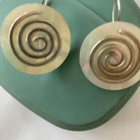 Orecchini madreperla su argento