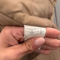 Parka beige imbottito con interno in pelliccia sin