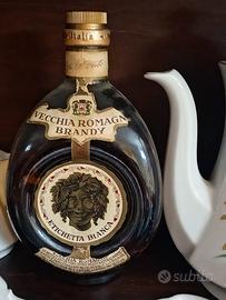vecchia Romagna etichetta bianca 