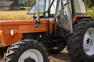 CABINA per trattore Fiat 1000