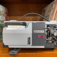 Proiettore Magnon 88 mm movie projector
