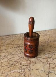 Mortaio con pestello in legno