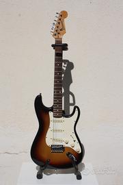 chitarra elettrica framer stratocaster