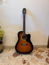 Chitarra acustica eko con sacca