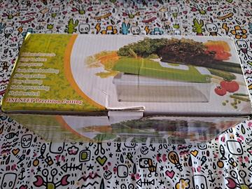 tagliaverdure con accessori 