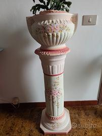 colonna con vaso