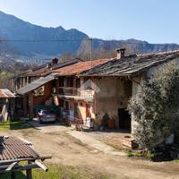 CASA SEMINDIPENDENTE A ENVIE