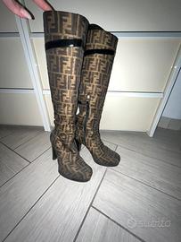 Stivali Fendi