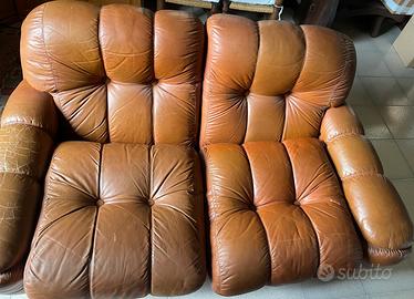 Regal0 divano pelle