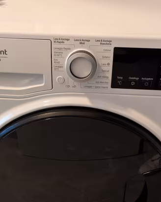 Lavatrice Hotpoint 9 kg. Lavasciuga 