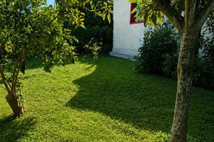 Casa indipendente con ampio giardino e veranda