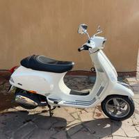 Vespa 50 2011