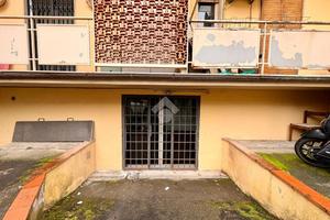 MAGAZZINO A BAGNO A RIPOLI