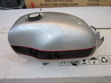 Serbatoio Aermacchi AMF 350 TV