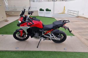 Ducati multistrada v4