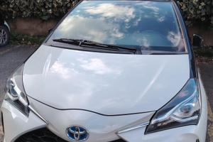 Toyota Yaris Hybrid 1.5 Hybrid Trend White Edition