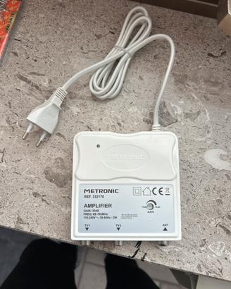 Amplificatore per antenna
