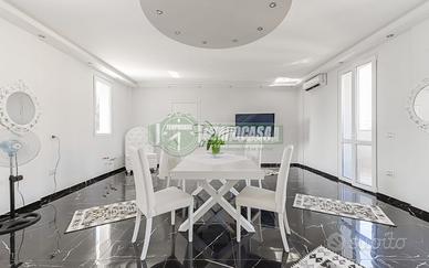 BILOCALE CON TERRAZZO