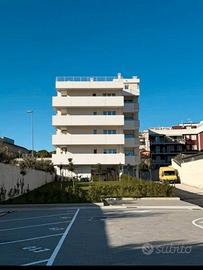 Tiburtina bilocale con posto auto