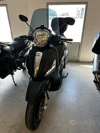 Piaggio Beverly 350