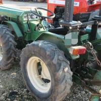 trattore Ferrari con fresa