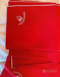 Tovaglia natalizia con tovaglioli