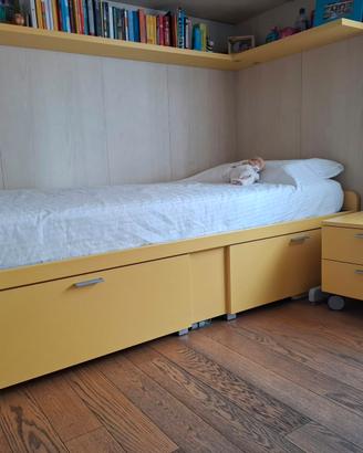 Letto singolo con cassettoni + Comodino su ruote
