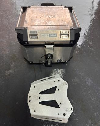 Givi Trekker Outback