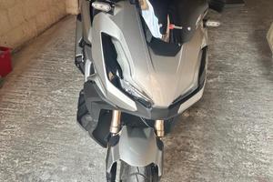 Honda ADV 350 - Maggio 2024 - Come Nuovo
