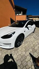 Tesla Model 3 Long Range Dual Motor AWD