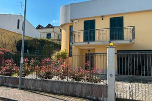 Villa bifamiliare