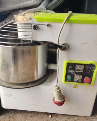 IMPASTATRICE 25 KG 2 VELOCITA'  TRIFASE