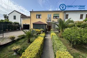 Casa a schiera con scoperto esclusivo