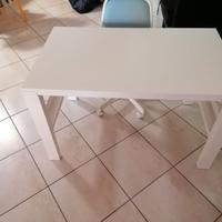 Tavolino con sedia per bambini