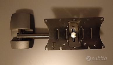 Staffa TV monitor a parete