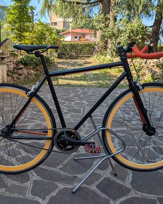 bicicletta scatto fisso - ruota libera