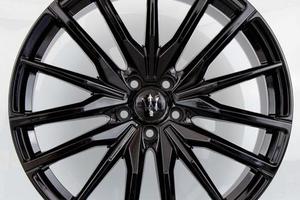 Cerchi in lega 21 per Maserati levante e ghibli