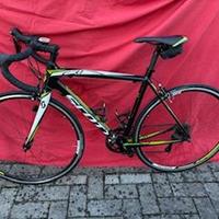 bicicletta da corsa marca SCOTT CR1