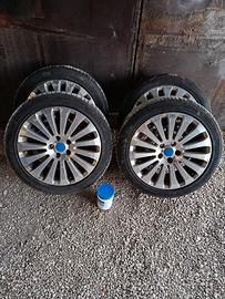 cerchi 17 Ford con bulloni e gomme nexen al 