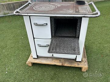 Stufa cucina a legna