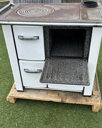 Stufa cucina a legna