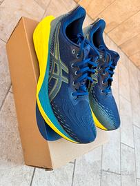 Scarpa running Asics Novablast 4