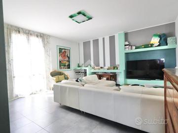 2 LOCALI A REGGIO NELL'EMILIA