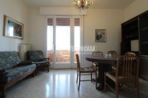 Appartamento con tre camere da letto