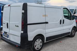 Renault trafik 2 serie