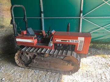 Trattore cingolato Fiat 70-65